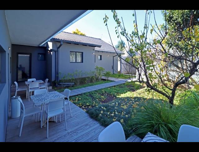 66.20M² BUSINESS TO LET IN PARKMORE